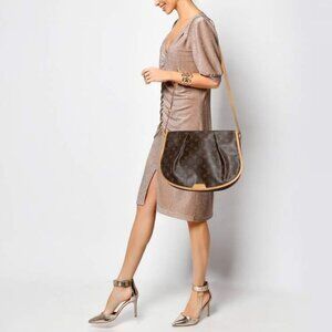 LOUIS VUITTON Menilmontant NEW GM Monogram Leather Shoulder Crossbody Bag Gift